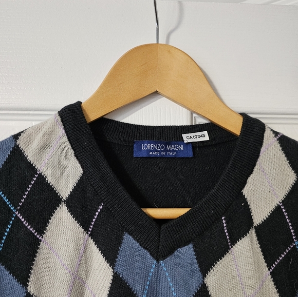 Patterned pull over - Picture 2 of 2